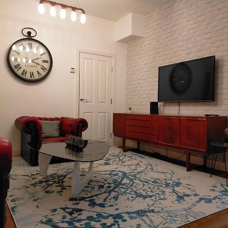 شيفيلد 4 Bed Entire House - Heart Of The City - Near Sufc المظهر الخارجي الصورة