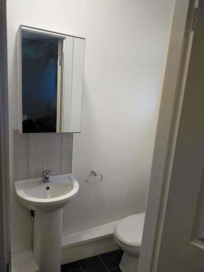 شيفيلد 4 Bed Entire House - Heart Of The City - Near Sufc المظهر الخارجي الصورة